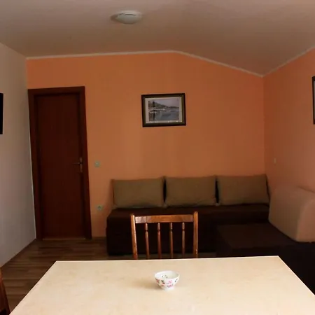 Renata Appartement *